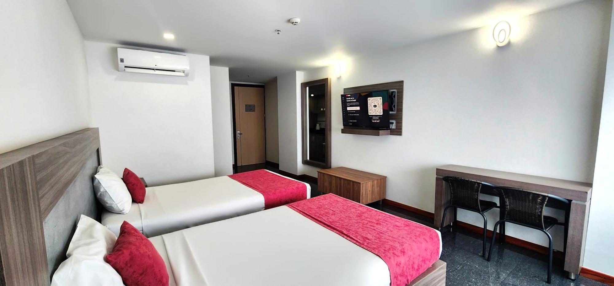 Hotel Be Suites Cali Exterior photo
